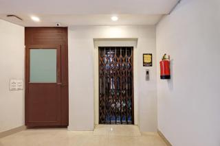 Super OYO Collection O jagadamba Junction near Beach Road - 6