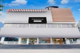 Super Townhouse Kothapet Formerly Surabhi Elite - Surūrnagar - 0