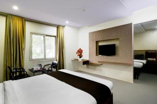 Townhouse Kothapet Formerly Surabhi Elite - 7