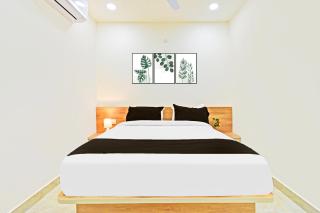 Super Townhouse Oak Kompally - 4