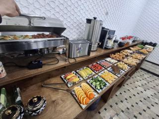 Munis Old Town Hotel - 9