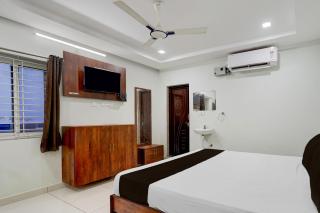 Super OYO Collection O Mini Bypass Nellore Road Formerly AMR Guest Inn - 8