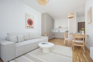 Unique Apartment with Air Conditioning and Underground Parking by Renters Prestige - 2