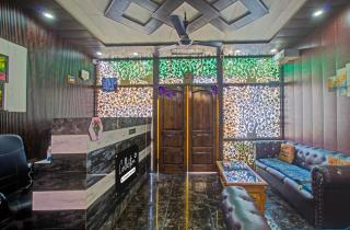 Collection O Kursoo Rajbagh Formerly Mid Valley Residency - 2