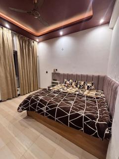 The Aurelia Retreat - 2