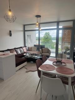 Apartament z Widokiem na Jezioro - 2