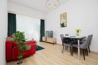 City Apartment with Two Bedrooms Near the Metro in Warsaw by Noclegi Renters - 7