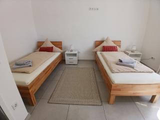 Ferienwohnung M&M mit Garten Ebenerdig 110qm 3 Zimmer 2x Bad - 5
