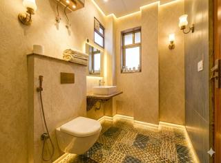 Hotel Havenwood Suites Near Delhi IGI Airport - 2