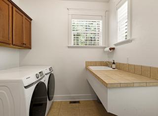Ponderosa Escape Stunning Location Incredible Game Room Urban Trail System AC EV-charger - Flagstaff - 8