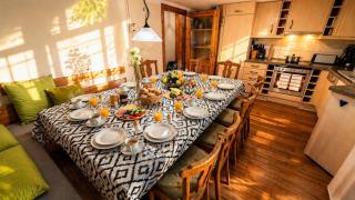 Großes Ferienhaus Bucheneck für Gruppen, Familien & Firmen 7 Schlafzimmer 3 Bäder große Terrasse nahe Rhododendronpark - 5