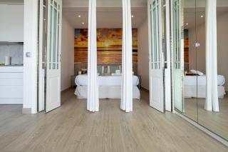 Marbella Sunshine - First Line Beach & Terrace by Rent Me - 1
