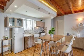 Ionelia Seaview Apartment 2 - 4