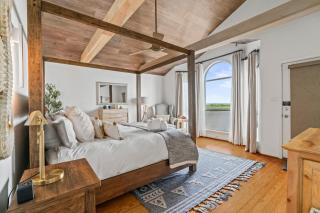 Stunning waterfront home with private pier and sunset views - Buy 7 Nights Get 1 Free - 2