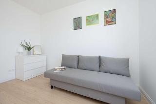 Air-conditioned Apartment with Parking and Balcony by Noclegi Renters - 3