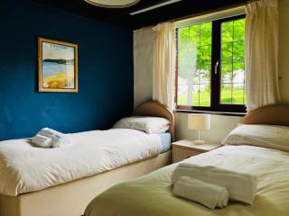 The Hide - 2 bed cottage, pool, close to beaches - 5