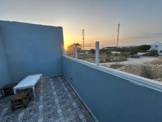 Charming room with balcony and ocean view - 3