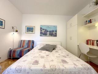 Sonriso Cosy Studio Apartment - 2