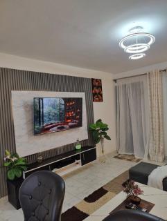 Eastern Bypass Gem self check-in and Workspace- 1BR - 7