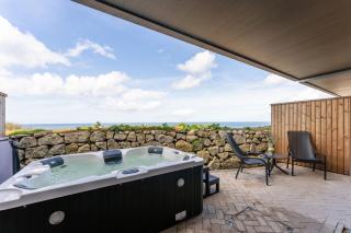 Hidden 2 - Bay House Hot Tub - 5