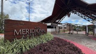 Flat Club Meridional Carneiros por Yolo - 0