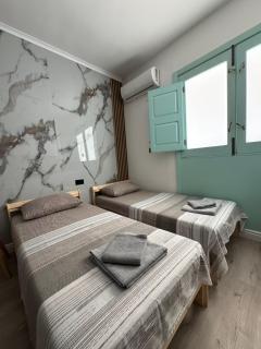 Bentley Floriana Suites Ground Floor Apartment - 5