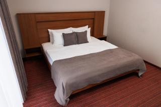 Hotel 4x4 - 5
