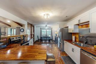 30-Acre Oasis w/ Private Pond Near Big Creek Lake - 6