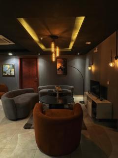 2 BHK LUX Apartment with 8 ball pool & outdoor cinema - 6