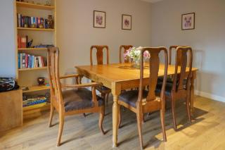 Bright Spacious 2 Bedroom Apartment in Stockbridge - 5