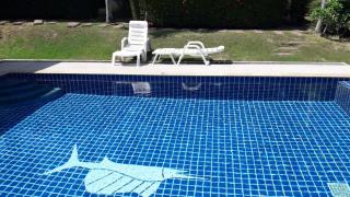 bungalow with swimming pool - 8