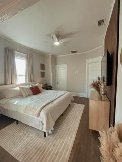 The Sandstone Suite - 4