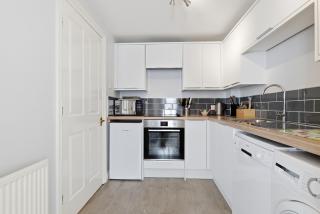 Central York Apartment with Free Parking WiFi - Pass the Keys - 3
