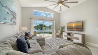 Huge Pool, Near Beaches, IMG, UTC, Great Clubhouse - 1