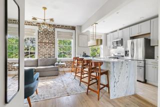 Luxury King Suite Full Kitchen 3rd Floor - 0