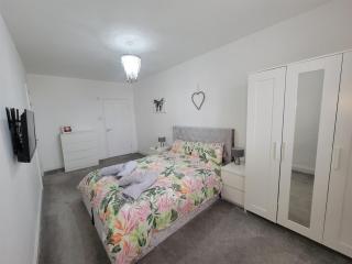 Cwtch y Môr - Spacious 3 bed, sea & mountain views - 7