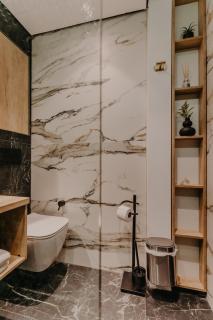 Central Luxurious Studio - 2