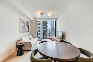 Stylish Downtown Condo with Pool and City Views - 7