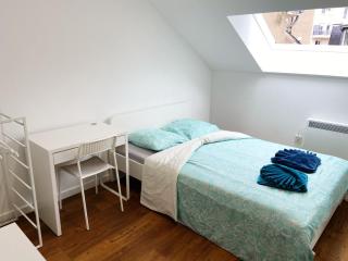 Private Room in the City Centre - 9