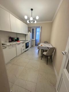 Светлая однокомнатная квартира - 1