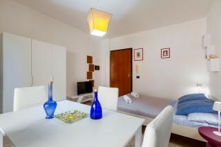 GuestHost - De Blasi House - 5