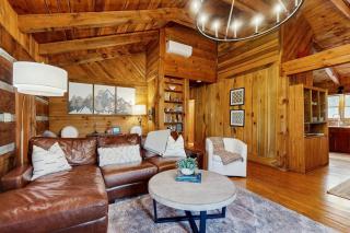 Gold Creek Cabin - Black Mountain - 9