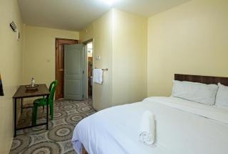 Miriam Inn, Chaka - 2