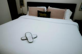 Luxury 2BR Apartment with Pool, Balcony & Parking - 3