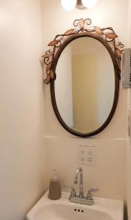 La Vie en Rose Cozy Suite #1 in Downtown Quebec - 2