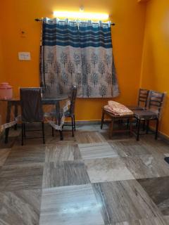 Shanti Nibas Home Stay in Beleghata Kolkata - 3