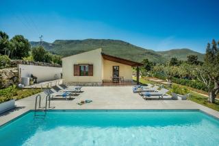 Villa Lidia con piscina privata - 8