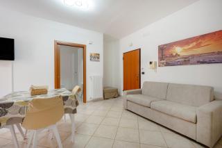 Levante Eight Sea View Apartment - 1