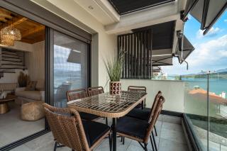 Panoramic Ocean View Suite - 8