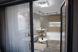 Urban Comfort Apartment - 9